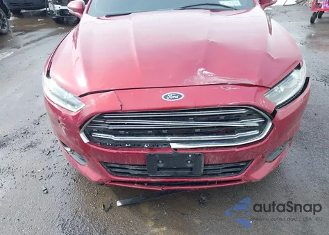 2013 Ford Fusion Se z USA, uszkodzony, nr VIN 3FA6P0HR6DR381437
